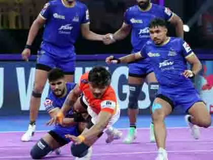 PKL 12: विनय की धमाकेदार परफॉर्मेंस से हरियाणा स्टीलर्स की जीत PKL 12: विनय की धमाकेदार परफॉर्मेंस से हरियाणा स्टीलर्स की जीत