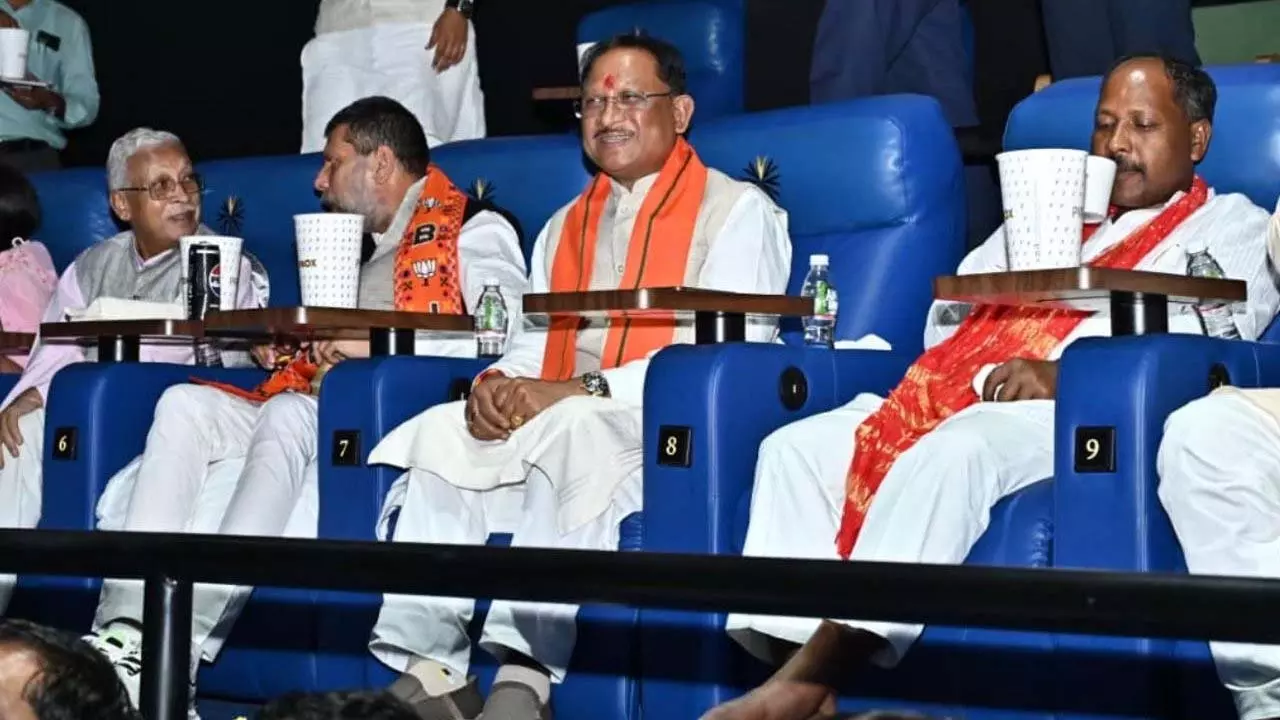 मुख्यमंत्री विष्णुदेव साय ने देखी पीएम मोदी पर आधारित डॉक्यूमेंट्री मुख्यमंत्री विष्णुदेव साय ने देखी पीएम मोदी पर आधारित डॉक्यूमेंट्री