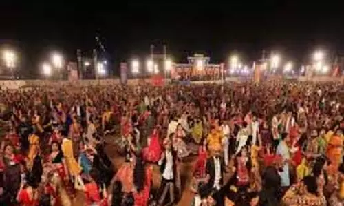 Madhya Pradesh :गरबा पंडालों में गैर हिंदुओं की एंट्री पर बवाल Madhya Pradesh :गरबा पंडालों में गैर हिंदुओं की एंट्री पर बवाल
