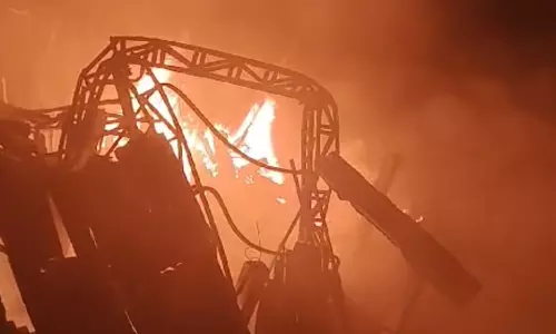 Farrukhabad: शॉर्ट सर्किट ने मचाई तबाही, लाखों का नुकसान Farrukhabad: शॉर्ट सर्किट ने मचाई तबाही, लाखों का नुकसान