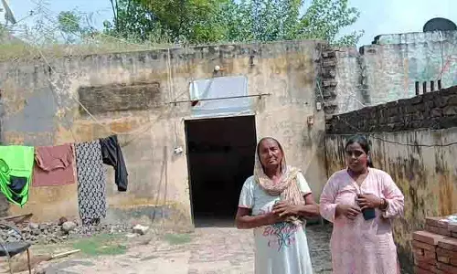 भारी बारिश से छत क्षतिग्रस्त होने से Phagwara का एक परिवार संकट में, सरकार से सहायता की अपील