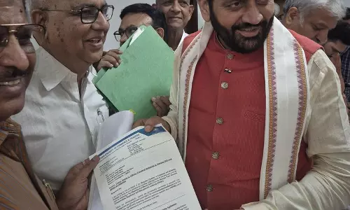 Haryana के उद्योगपतियों ने बिजली, पानी निकासी की समस्या से राहत की मांग की Haryana के उद्योगपतियों ने बिजली, पानी निकासी की समस्या से राहत की मांग की