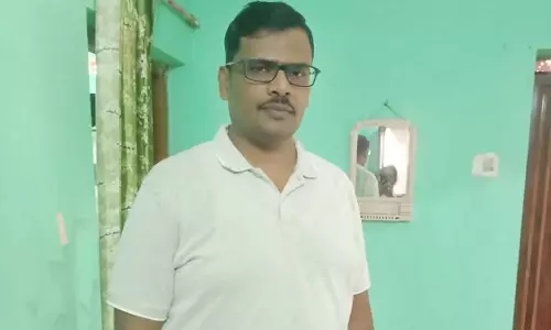 Odisha : वन अधिकारी सतर्कता जांच के घेरे में, कई ठिकानों पर छापे Odisha : वन अधिकारी सतर्कता जांच के घेरे में, कई ठिकानों पर छापे
