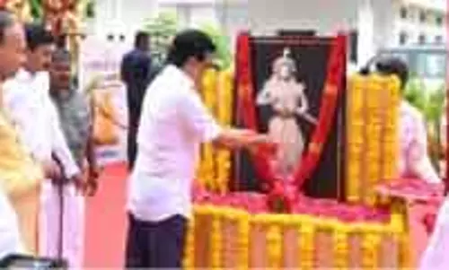 स्टालिन ने रानी वेलु नचियार की प्रतिमा का अनावरण किया