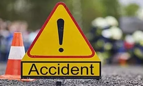 भखारा के पास 2 युवकों की मौत, धमतरी रोड में हुआ हादसा भखारा के पास 2 युवकों की मौत, धमतरी रोड में हुआ हादसा