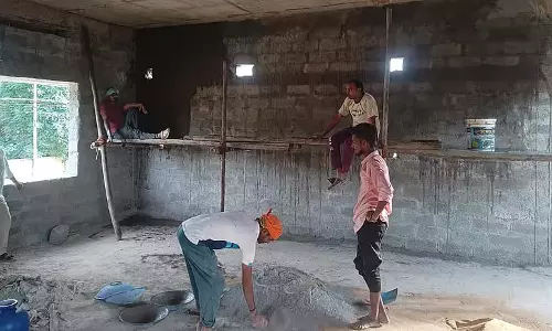 Byadagi : क्षेत्र शिक्षा अधिकारी ने साहित्य स्कूल का दौरा किया