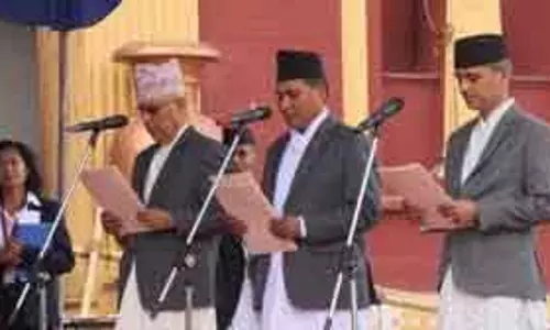 नेपाल के मंत्रियों ने जली हुई संसद का निरीक्षण किया, मरम्मत के आदेश दिए