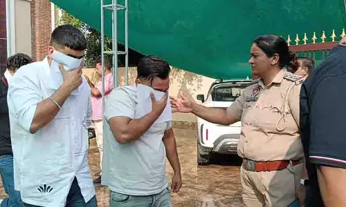 Phagwara में साइबर धोखाधड़ी रैकेट का भंडाफोड़, 36 गिरफ्तार Phagwara में साइबर धोखाधड़ी रैकेट का भंडाफोड़, 36 गिरफ्तार