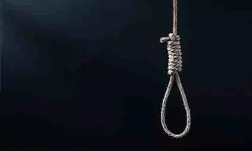 Mumbai: प्रेमिका द्वारा लगातार पैसे मांगने से परेशान व्यक्ति ने की आत्महत्या Mumbai: प्रेमिका द्वारा लगातार पैसे मांगने से परेशान व्यक्ति ने की आत्महत्या