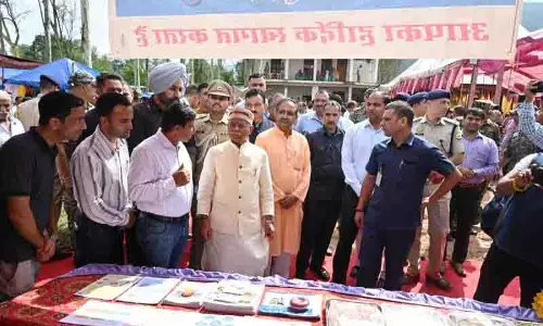 मेले और उत्सव ग्रामीण अर्थव्यवस्था की रीढ़ हैं: Himachal Governor