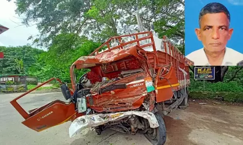 Kerala : थेनमाला में लॉरी की टक्कर में चालक की मौत
