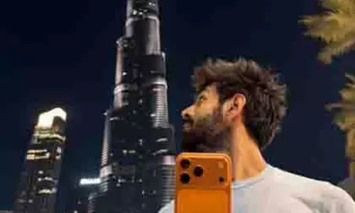 Kartik Aaryan: बुर्ज खलीफा के साथ किया फनी ट्विस्ट Kartik Aaryan: बुर्ज खलीफा के साथ किया फनी ट्विस्ट