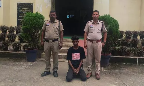 नशीली इंजेक्शन की बिक्री करने वाला युवक गिरफ्तार, नदी किनारे बनाया था अड्डा नशीली इंजेक्शन की बिक्री करने वाला युवक गिरफ्तार, नदी किनारे बनाया था अड्डा