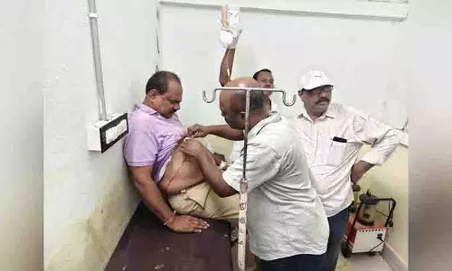 Nirmal पुलिस थाने में नशे में धुत व्यक्ति ने कांस्टेबल और होमगार्ड पर हमला किया
