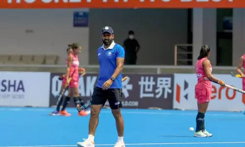 भारतीय जूनियर महिला हॉकी टीम पांच मैचों की सीरीज के लिए ऑस्ट्रेलिया का दौरा करेगी भारतीय जूनियर महिला हॉकी टीम पांच मैचों की सीरीज के लिए ऑस्ट्रेलिया का दौरा करेगी