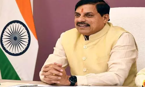 Jabalpur: CM ने आदिवासियों को लेकर दिया संदेश, स्वच्छता में हाथ बटाया
