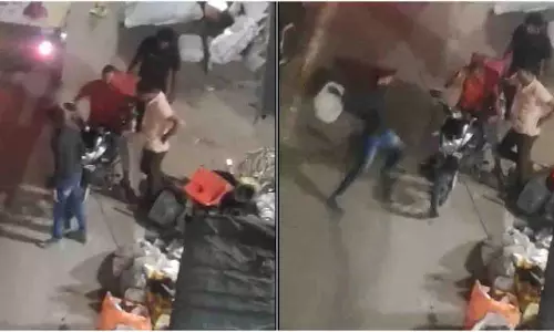 बेंगलुरु में Zomato एजेंट पर हमला, देरी से खाना पहुंचाना बना वजह बेंगलुरु में Zomato एजेंट पर हमला, देरी से खाना पहुंचाना बना वजह