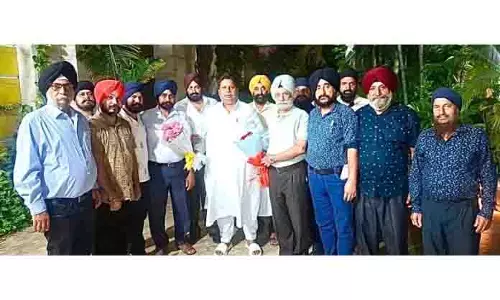 Bhalla ने राहत और पुनर्बहाली उपायों पर तत्काल ध्यान देने की मांग की Bhalla ने राहत और पुनर्बहाली उपायों पर तत्काल ध्यान देने की मांग की