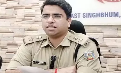 जमशेदपुर में नवरात्रि को लेकर सुरक्षा के कड़े इंतजाम, सिविल ड्रेस में महिला पुलिस की होगी तैनाती जमशेदपुर में नवरात्रि को लेकर सुरक्षा के कड़े इंतजाम, सिविल ड्रेस में महिला पुलिस की होगी तैनाती
