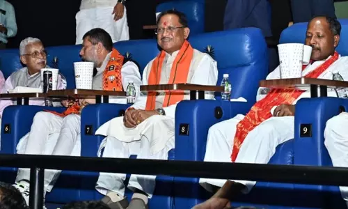 मुख्यमंत्री विष्णुदेव साय ने देखी पीएम मोदी पर आधारित डॉक्यूमेंट्री