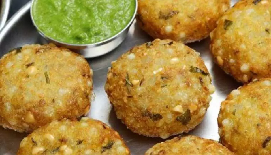 Sabudana Vada: यह व्रत के दौरान खाने के लिए एकदम सही व्यंजन है Sabudana Vada: यह व्रत के दौरान खाने के लिए एकदम सही व्यंजन है