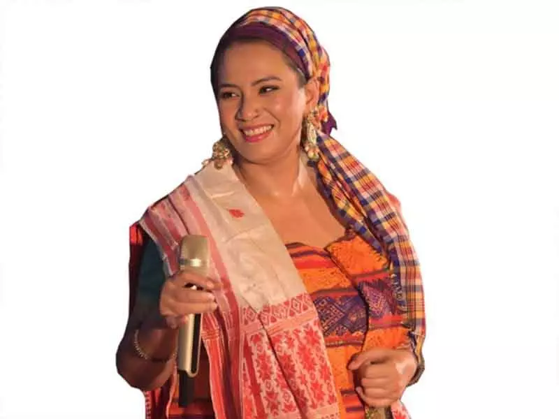 कल्पना पटोवारी को भोजपुरी संगीत में योगदान के लिए बिहार कला सम्मान 2023-24 कल्पना पटोवारी को भोजपुरी संगीत में योगदान के लिए बिहार कला सम्मान 2023-24