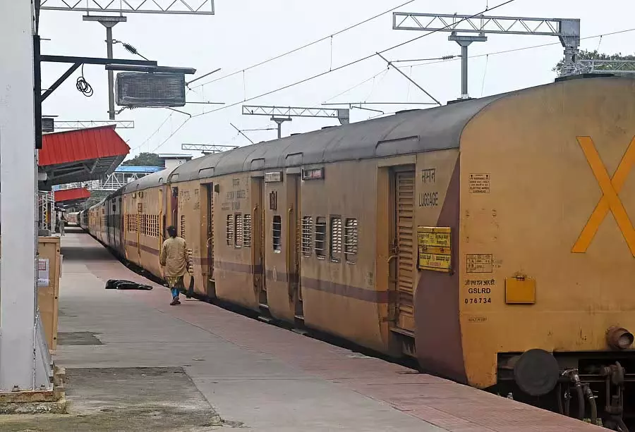 Bengaluru : छह साल से चल रही है विशेष ट्रेन Bengaluru : छह साल से चल रही है विशेष ट्रेन