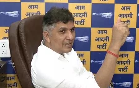 दिल्ली में वोट काटने का फर्जीवाड़ा दबाया जा रहा, चुनाव आयोग की साजिश से वोट चोरी: सौरभ भारद्वाज दिल्ली में वोट काटने का फर्जीवाड़ा दबाया जा रहा, चुनाव आयोग की साजिश से वोट चोरी: सौरभ भारद्वाज
