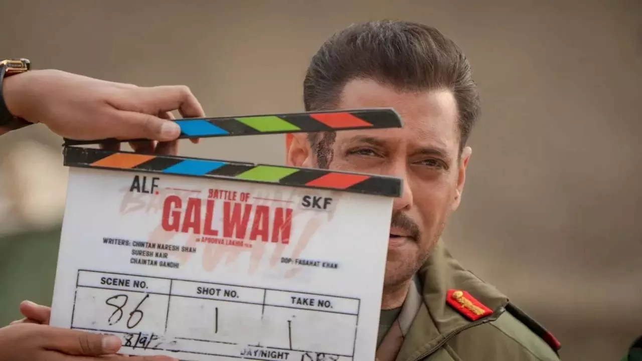 Salman Khan ने लद्दाख में गलवान की लड़ाई का थकाऊ शेड्यूल पूरा किया Salman Khan ने लद्दाख में गलवान की लड़ाई का थकाऊ शेड्यूल पूरा किया