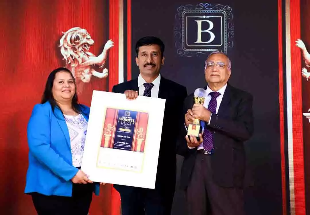 TBGKS ने 35 प्रतिशत लाभ हिस्सेदारी की मांग की, SCCL कर्मचारियों ने सिंगरेनी भवन का घेराव किया TBGKS ने 35 प्रतिशत लाभ हिस्सेदारी की मांग की, SCCL कर्मचारियों ने सिंगरेनी भवन का घेराव किया