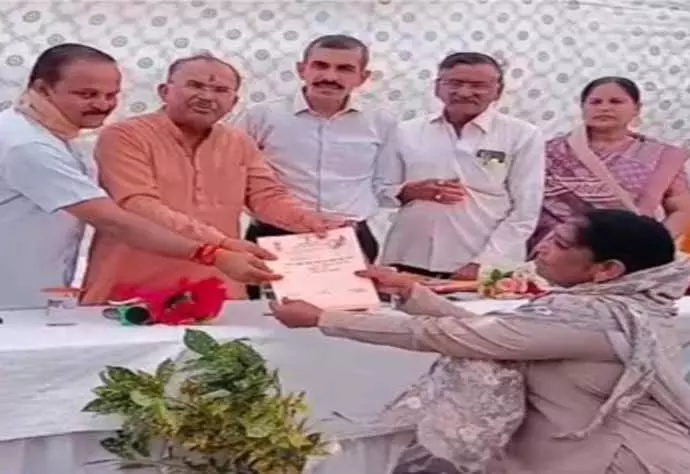 Jaipur: अजमेर में विधानसभा अध्यक्ष ने सेवा शिविर का दौरा किया Jaipur: अजमेर में विधानसभा अध्यक्ष ने सेवा शिविर का दौरा किया