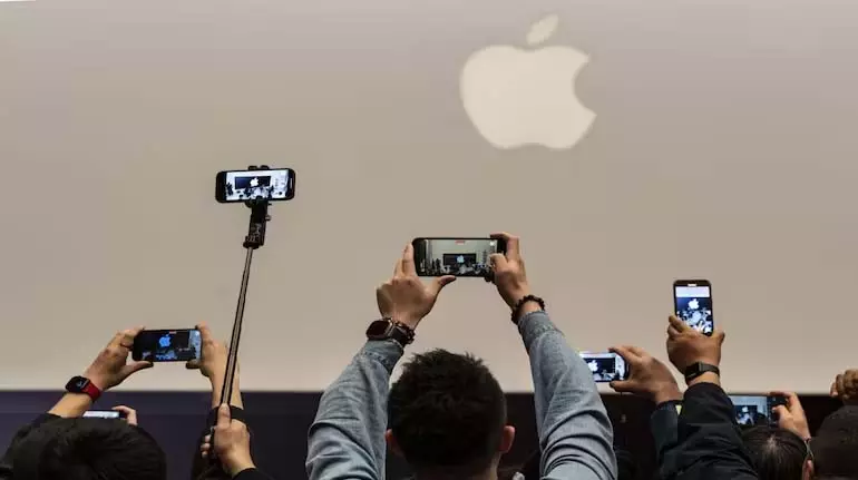 Apple ने बांद्रा कुर्ला कॉम्प्लेक्स कार्यालय का पट्टा नवीनीकृत किया, उपस्थिति का विस्तार किया Apple ने बांद्रा कुर्ला कॉम्प्लेक्स कार्यालय का पट्टा नवीनीकृत किया, उपस्थिति का विस्तार किया