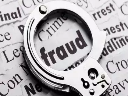 Shiv Sena मेट्रो प्रमुख ने फर्जी मेडिकल सहायता के लिए ₹45,000 की धोखाधड़ी की Shiv Sena मेट्रो प्रमुख ने फर्जी मेडिकल सहायता के लिए ₹45,000 की धोखाधड़ी की