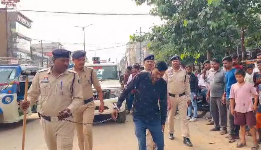 बीरगांव में मामूली एक्सीडेंट से उठा सांप्रदायिक बलवा, देखें VIDEO... बीरगांव में मामूली एक्सीडेंट से उठा सांप्रदायिक बलवा, देखें VIDEO...