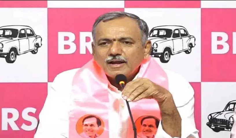 राज्य में रेत खनन बड़े पैमाने पर: पूर्व विधायक Gandra Venkata Ramana Reddy राज्य में रेत खनन बड़े पैमाने पर: पूर्व विधायक Gandra Venkata Ramana Reddy