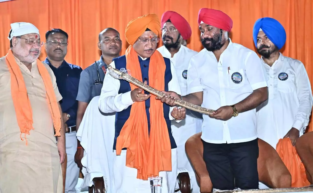 गुरु श्री तेगबहादुर सिंह जी ने धर्म की रक्षा के लिए दी अपनी शहादत: मुख्यमंत्री साय गुरु श्री तेगबहादुर सिंह जी ने धर्म की रक्षा के लिए दी अपनी शहादत: मुख्यमंत्री साय