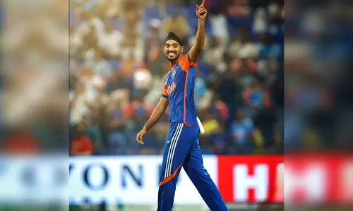 अर्शदीप सिंह ने रचा इतिहास, टी20 क्रिकेट में 100 विकेट लेने वाले पहले भारतीय अर्शदीप सिंह ने रचा इतिहास, टी20 क्रिकेट में 100 विकेट लेने वाले पहले भारतीय