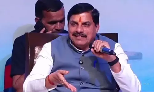 MP : मुख्यमंत्री ने पर्यावरण को बढ़ावा देने के लिए नदी किनारे पौधारोपण अभियान चलाने का आदेश दिया MP : मुख्यमंत्री ने पर्यावरण को बढ़ावा देने के लिए नदी किनारे पौधारोपण अभियान चलाने का आदेश दिया