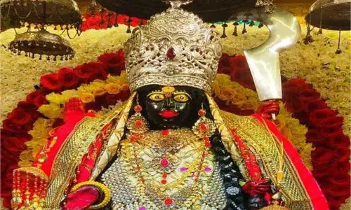 Haryana : शक्तिपीठ पर हुआ था कृष्ण-बलराम का मुंडन, जानिए किस जिले में हैं ये मंदिर Haryana : शक्तिपीठ पर हुआ था कृष्ण-बलराम का मुंडन, जानिए किस जिले में हैं ये मंदिर