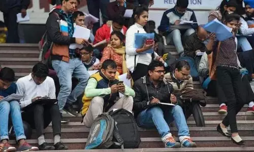 Karnataka : युवा निधि के लाभार्थियों ने भत्ता खत्म होने के डर से प्रशिक्षण से दूरी बना ली