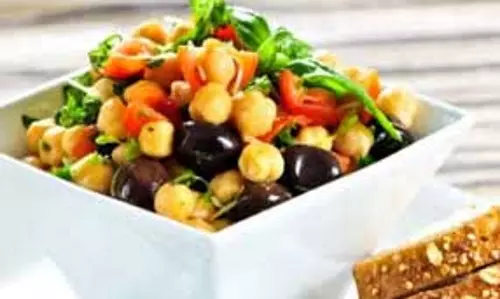 Ankurit Chana Recipe :प्रोटीन से भरपूर है चने की ये चटपटी रेसिपी Ankurit Chana Recipe :प्रोटीन से भरपूर है चने की ये चटपटी रेसिपी