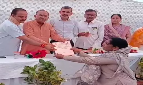 Jaipur: विधानसभा अध्यक्ष ने अजमेर में शहरी सेवा शिविर का किया अवलोकन Jaipur: विधानसभा अध्यक्ष ने अजमेर में शहरी सेवा शिविर का किया अवलोकन