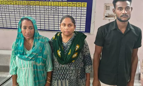 होटल के कमरे से गांजा बरामद, 2 महिला और 3 पुरुष तस्कर गिरफ्तार
