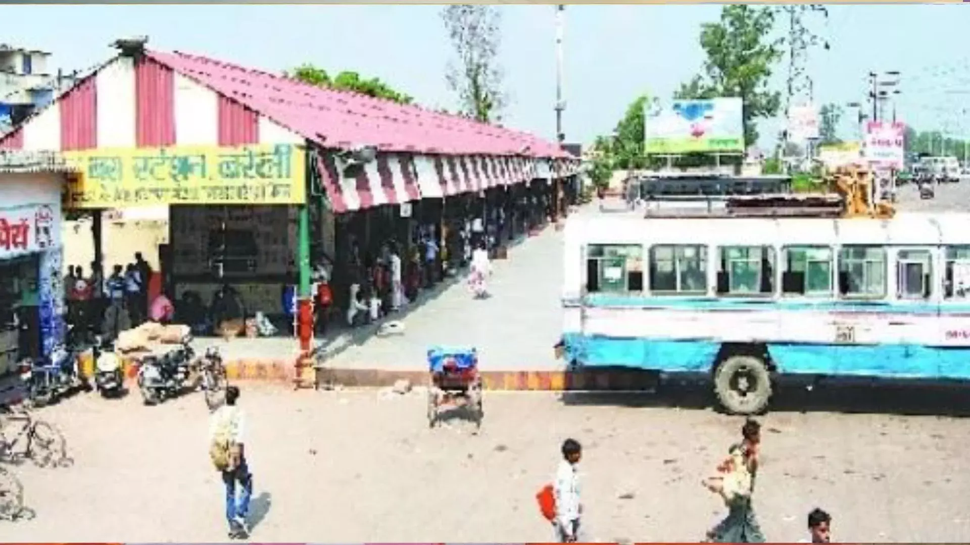 Bareilly: वन मंत्री ने निर्माणाधीन बस अड्डे का निरीक्षण किया