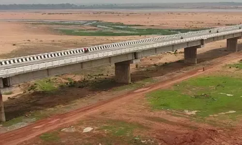 त्रिसूलिया में दूसरा पुल जल्द, निविदा प्रक्रिया जारी: Odisha minister त्रिसूलिया में दूसरा पुल जल्द, निविदा प्रक्रिया जारी: Odisha minister