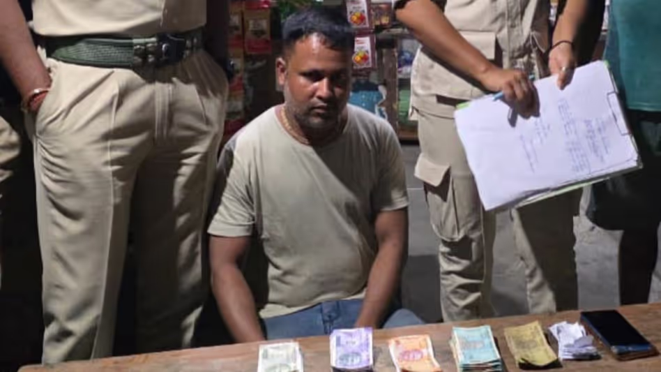 Assam पुलिस ने गौरीपुर बाजार में अवैध तीर जुए पर कार्रवाई करते हुए एक व्यक्ति को गिरफ्तार Assam पुलिस ने गौरीपुर बाजार में अवैध तीर जुए पर कार्रवाई करते हुए एक व्यक्ति को गिरफ्तार