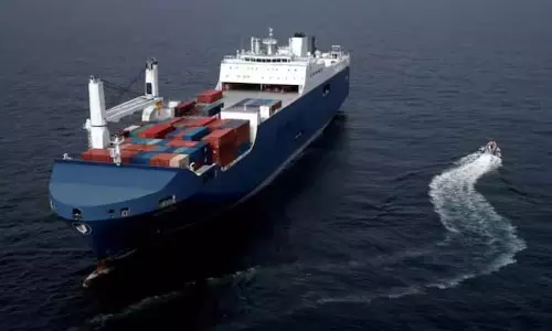 GRSE ने जर्मनी की कार्स्टन रेहडर के साथ 4 जहाजों के निर्माण के लिए 62.4 मिलियन डॉलर का अनुबंध किया GRSE ने जर्मनी की कार्स्टन रेहडर के साथ 4 जहाजों के निर्माण के लिए 62.4 मिलियन डॉलर का अनुबंध किया