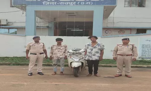 खरोरा पुलिस ने स्कूटी चोरी का किया पर्दाफाश, दो आरोपी गिरफ्तार