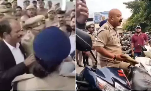 Varanasi: वकीलों और पुलिस के बीच तीखी बहस वायरल