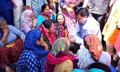 CM धामी ने चमोली के नंदानगर में राहत कार्यों की समीक्षा की